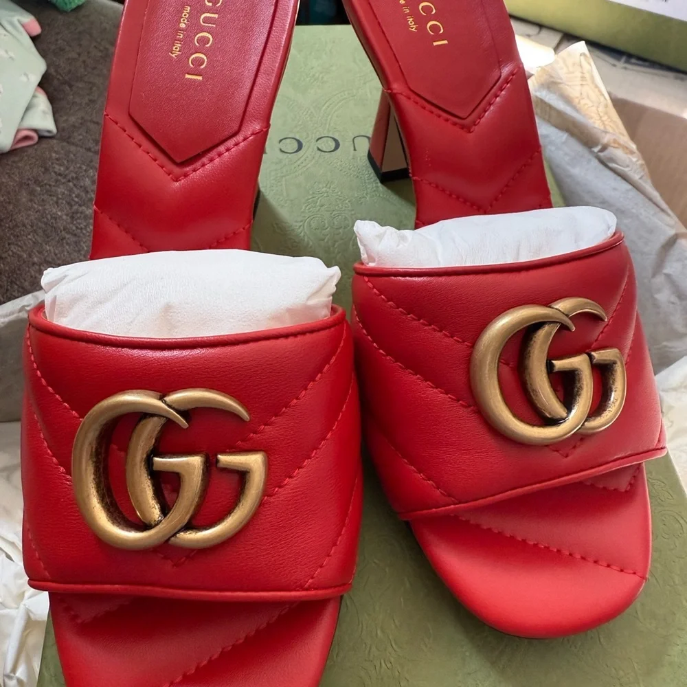 Gucci Red Quilted Leather Slide Sandals with Double G Hardware size 35 - Picture 4 of 13